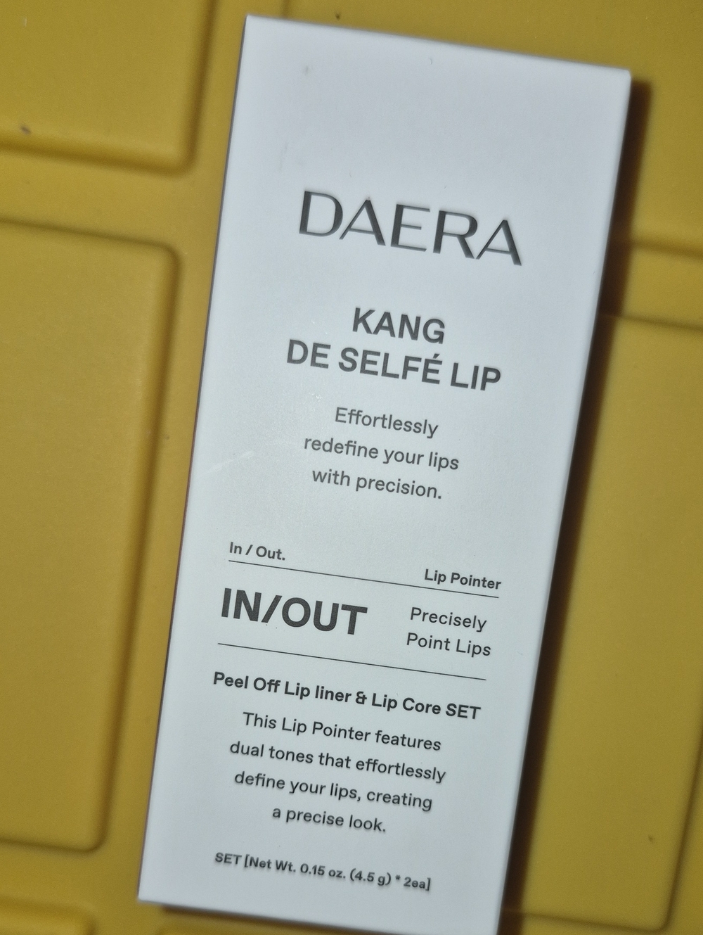 IN/OUT Peel Off Lip Liner & Core Set -nwt